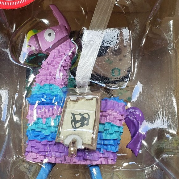 Hallmark Fortnite Loot Llama 3.5" Gamers Christmas Tree Ornament Keepsake New - Picture 7 of 10